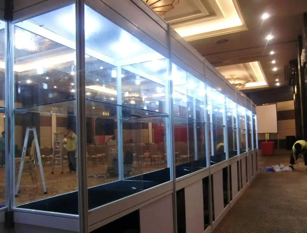 展柜和展架區(qū)別在哪里？